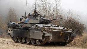 Is the Transfer of Italian Dardo IFVs to Ukraine Realistic, Given That Lynx Vehicles Are Already Being Delivered as Replacements?
