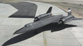 SR-71 Blackbird May Fly Again After 27 Years, Monument Aircraft Vanishes From NASA Base 