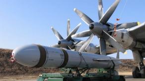 ​How Many Nuclear Warheads Does russia Have for Its Tu-22M3, Tu-95MS, Tu-160 Bombers and Which of Them Could Reach the U.S.?