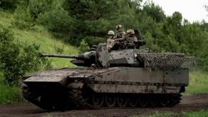 ​Ukraine Turns CV90 Into Improvised Howitzer in Search of Unconventional Solutions