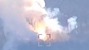 ​Ukrainian Artillery Spectacularly Destroys russian Buk-M1 Air Defense System (Video)