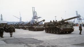 ​Greece Sets €520,000 Price on M110A2 Howitzers for Ukraine, Plans to Route Deal Via Czechia