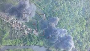 ​Ukrainian Troops May Have Crossed Into russia as Video Shows russian Airstrikes on Their Likely Positions in Tetkino, Kursk Region