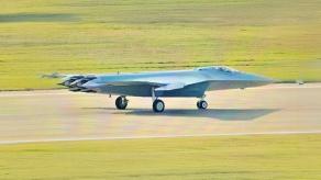 ​The First Clear Photo of Chinese 6th-gen J-50 Fighter Jet Released - What to Look Out For
