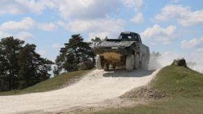 Ukrainians Training on GTK Boxer in Germany Hints at Delays in RCH 155 Supplies