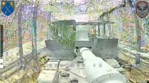 ​Ukrainian Drones Hunt Down Hidden russian Msta-S Self-Propelled Howitzer (Video)