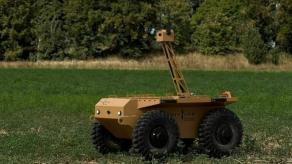 ​Ukraine Presents Mesh System to Operate UGVs Without Airborne Relay