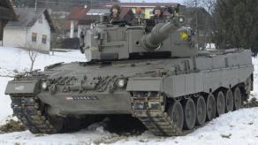 ​What is the Point of Adding Reactive Armor on Leopard 2A4: Who Made This Before and What the Conclusion Was