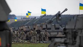 How Long Did Ukraine Wait for the UK to Restart Artillery Barrel Production?