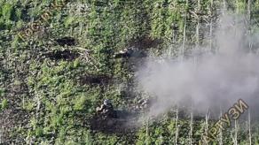 A New Level of Drone Warfare: Ukrainian Special Forces Demonstrate Drone Wall Tactic 