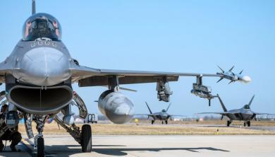 Pentagon Begins Work on 1,600-km Air-to-Air Missile: What Could Such a Weapon Look Like?