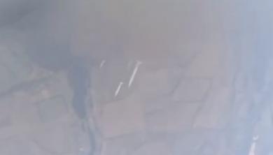 Ukrainian Su-27 Fighter Uses GBU-39 Bombs to Destroy russian D-30 Howitzers (Video)
