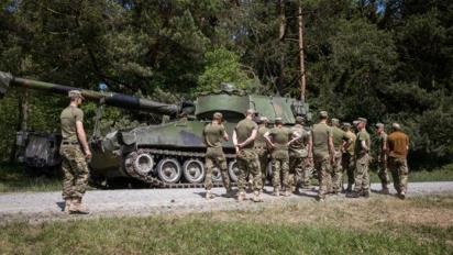 ​Norway Government Says It Donates 22 M109 Howitzers to Ukraine