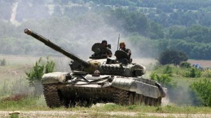 ​A Battalion of "russian" T-72A is Heading to Ukraine from the Balkans (Video)