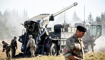 ​Denmark Strengthens Ukraine’s Defense with 15th Aid Package: 228 Million for Weapons and Gear