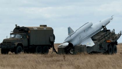 How Ukraine Used Tu-141 Strizh to Strike russian Tu-95MS, Tu-22M3 Strategic Bombers