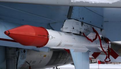 How russia Built the RVV-AE Surface-to-Air Missile Complex For the R-77 Missile, And What Happened to This Project