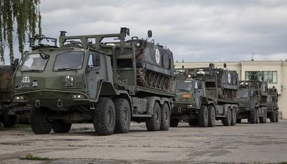 Ukraine Gets M113 Armoured Personnel Carriers from Lithuania