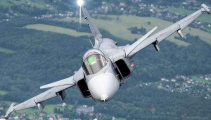 Sweden Won't Turn Its Older Gripen Fighters Into Spares, Offering Ukraine a Rare Opportunity