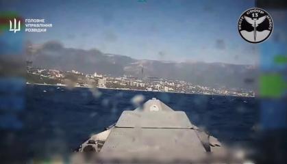 Ukrainian Intelligence Stages a "Naval Parade" Off Occupied Crimea (Video)