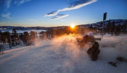 Norwegian Troops Dig Snow Shelters Against russian Drones: Drawbacks of Quinzees and What to Keep in Mind