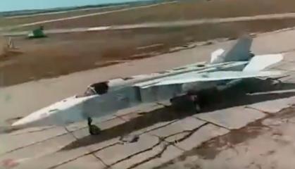 ​Ukrainian Special Forces Destroy russian Su-24M Bomber at Saky Air Base (Video)