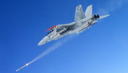 ​What Problem Must Be Solved to Integrate American AIM-120 Air-to-air Missiles on Soviet MiG-29 Fighter Jet