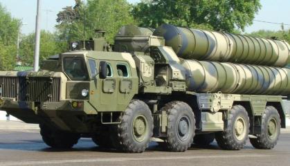 Ukrainian Troops get S-300 Surface-to-Air Missile System From Partner Countries 