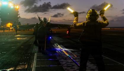 ​Defense Express' Weekly Review: ICBMs Disguised as Cranes, Caracas Under Fire, and Ukraine's Buggy Standoff