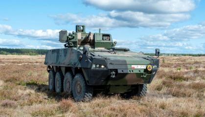 ​Ukraine's President Says Poland to Send 200 Rosomak Armored Vehicles to Ukraine