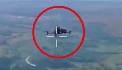 Ukrainian Brigade Shows YoYo Anti-Drone System Taking Down russian Mavic Quadcopter (Video)