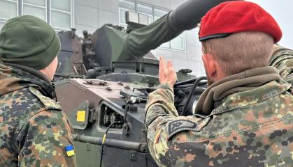 Germany Building Another Center to Repair Western Equipment for the Armed Forces of Ukraine, Now in Romania