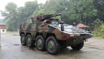 Germany Delivers First Boxer IFVs to Qatar as Ukraine's PzH 2000 Exchange Begins