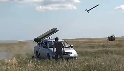 Ukraine’s Servicemen Apply MLRS With S-8 Aircraft Missiles Based On Pickup Truck (Video)