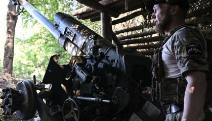 Why Kadyrovites Took Wheels Off Their D-30 Howitzers and How It Helps in Combat 