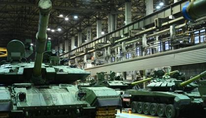 WotR: russia Can Lose in Ukraine and Still Come Out on Top — With 1,500 Tanks, 3,000 AFVs Expected to Replenish Army in 2025