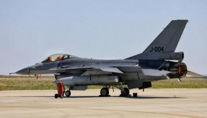 ​Romania Receives 18 F-16s For Training Ukrainian Pilots But Also a Pain in Tow