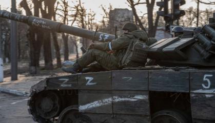 russian Forces in Ukraine Utilize Amoeba Tactics, Reports Estonian General Staff