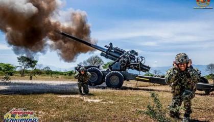 Colombia Uses Its 155/52 APU-SBT Howitzers in Combat, Firing Over 6,000 Rounds in Past Year 