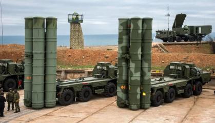 How russian S-400 SAM System Shoots Down U.S. GMLRS Rockets (Video)