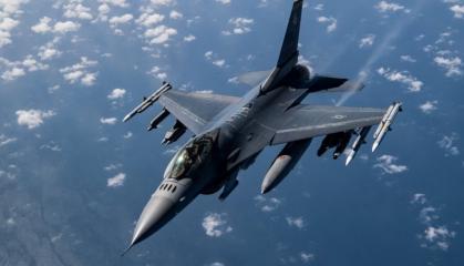 How the F-16 Could Help the U.S. Air Force Save $10 Billion with Augmented Reality