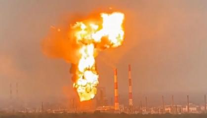 ​Ukraine's Unmanned Systems Forces Strike Key Rosneft Facility