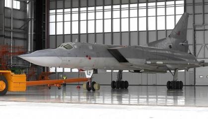 ​The russians Showed Tu-22M3M Bomber With Refueling in the Air - It Is Currently Not Clear What Missiles It Will Carry