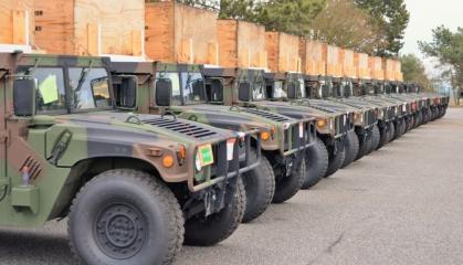 ​"Counter Air Defense Capability", Humvees and Thousands of 155mm Ammunition in the New U.S. Military Aid Package for Ukraine