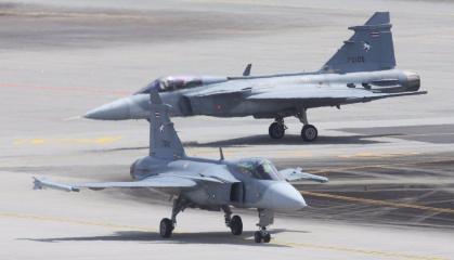 JAS 39 Gripen or Su-27: Which Fighter  is Better Depends on Very Specific Conditions
