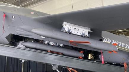 Air Defense Nightmare: New $150K Ragnarok Cruise Missile — 900 km Range, Designed to Overwhelm and Bankrupt Enemy SAMs 