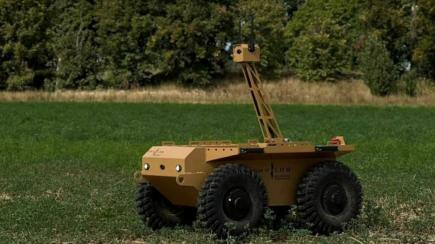 ​Ukraine Presents Mesh System to Operate UGVs Without Airborne Relay
