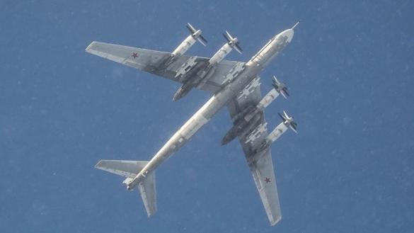 ​New Satellite Images Allow Counting russia’s Tu-22M3, Tu-95MS, Tu-160 Bombers at Olenya and Engels Airbases