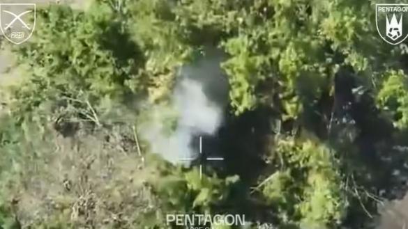 Ukrainian Soldiers Destroy russian Drone Operators Adjusting Artillery in Sumy Region