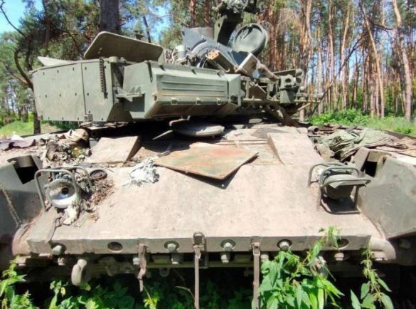 ​New Footage of russian T-90M Proryv tank’s Destruction in Ukraine Appeared